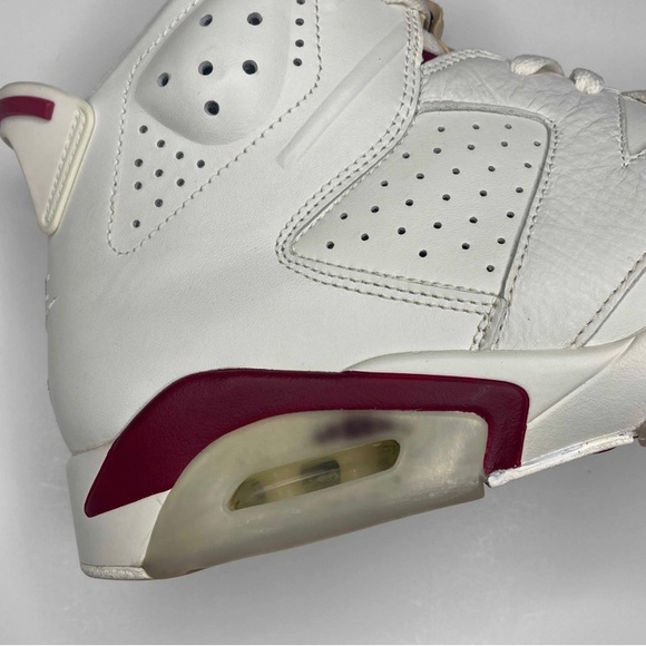 Air Jordan 6 Retro 'Maroon' (2015)

Size 11.5 - Picture 9 of 9